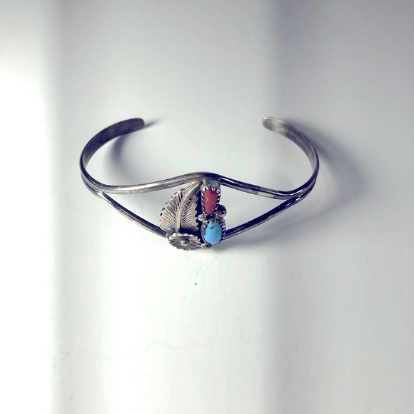 VTG NAVAJO TURQUOISE CORAL STERLING D CUFF AMERICAN INDIAN - Picture 7 of 12